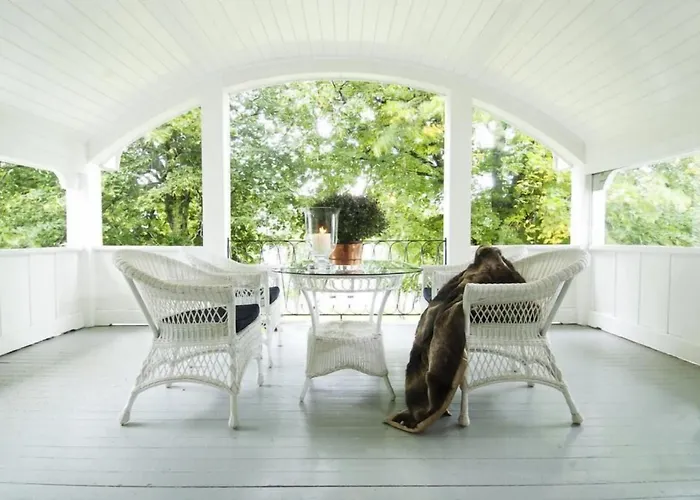 Sole Gjestegard Hotell 2*