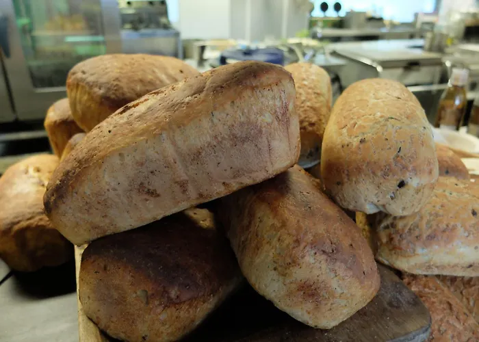 Sole Gjestegard Hotell 2*